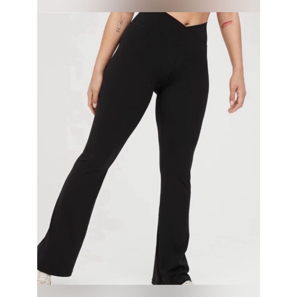 OFFLINE By Aerie Real Me High Waisted Crossover Flare Legging